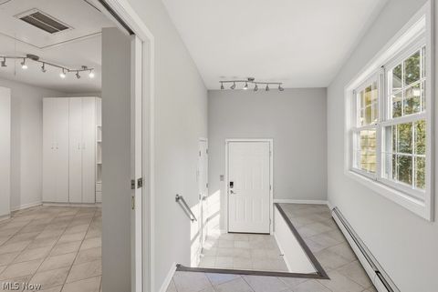 Tiny photo for 50 Park Lane, Chagrin Falls, OH 44022 (MLS # 5207229)