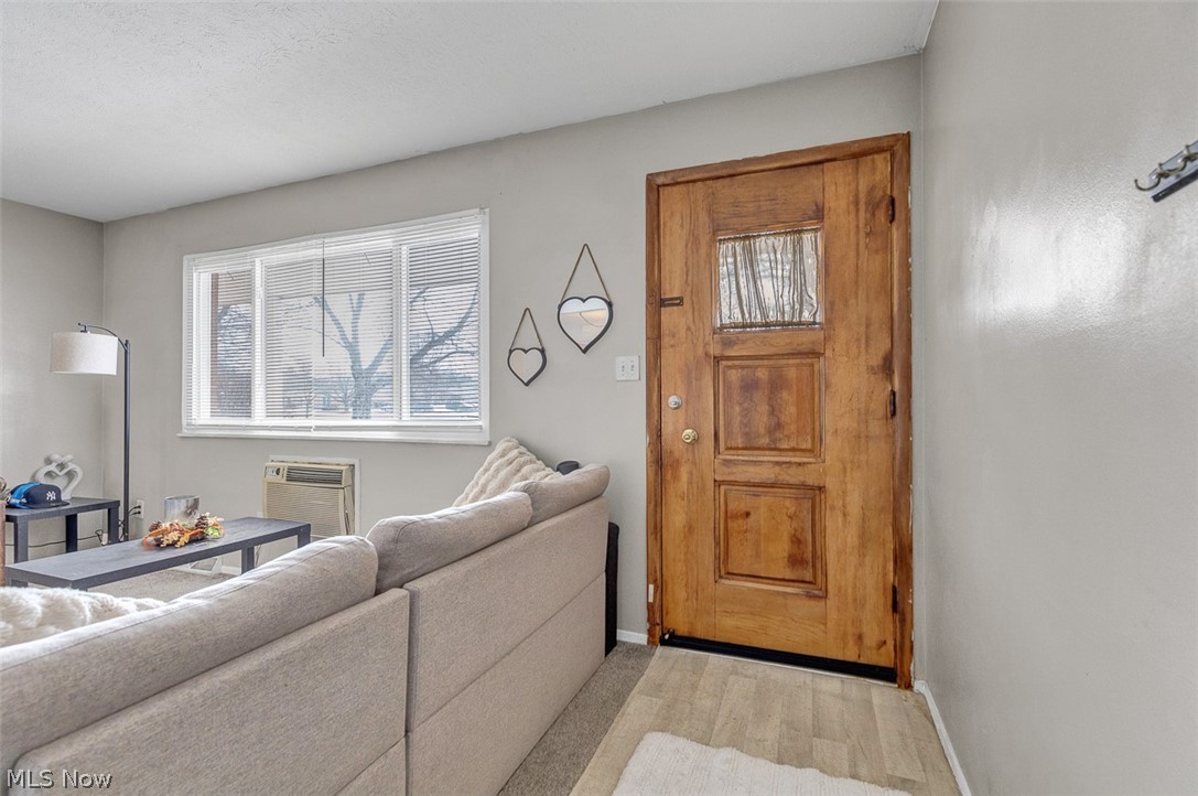 Warren Pkwy Condo - Residential