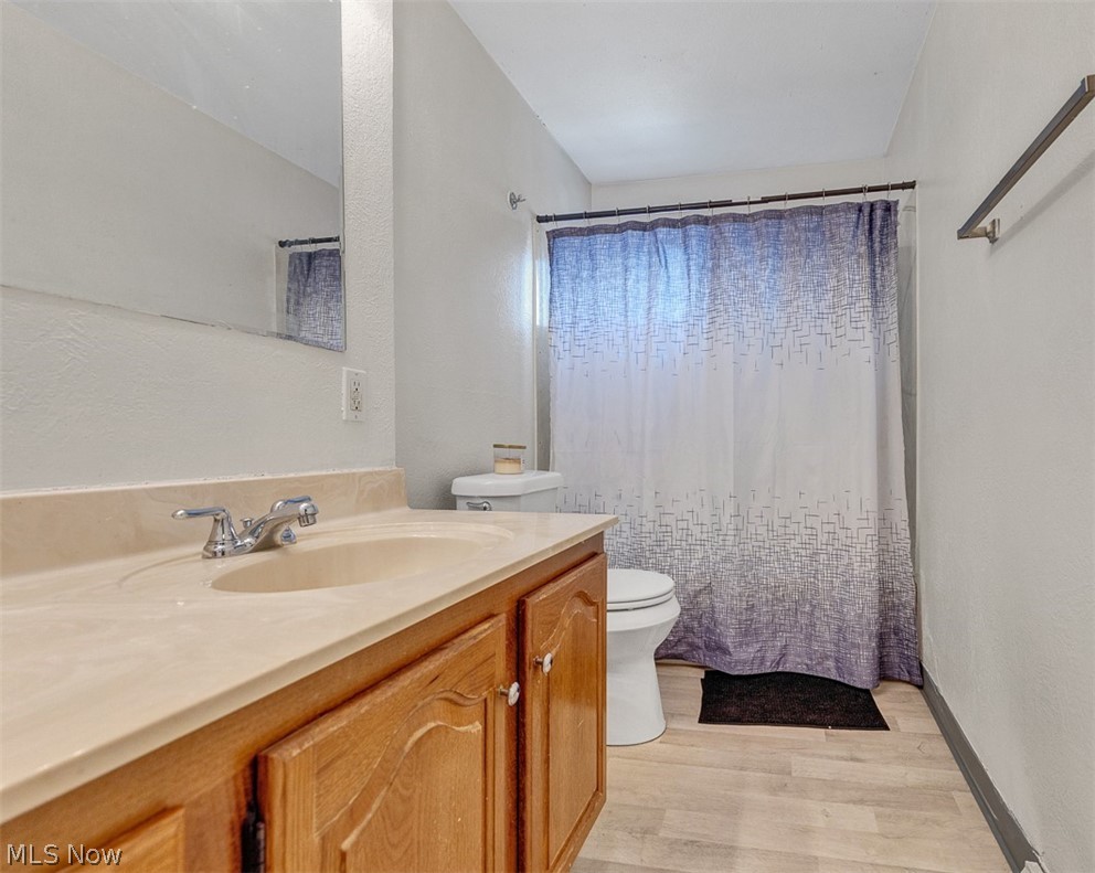 Warren Pkwy Condo - Residential