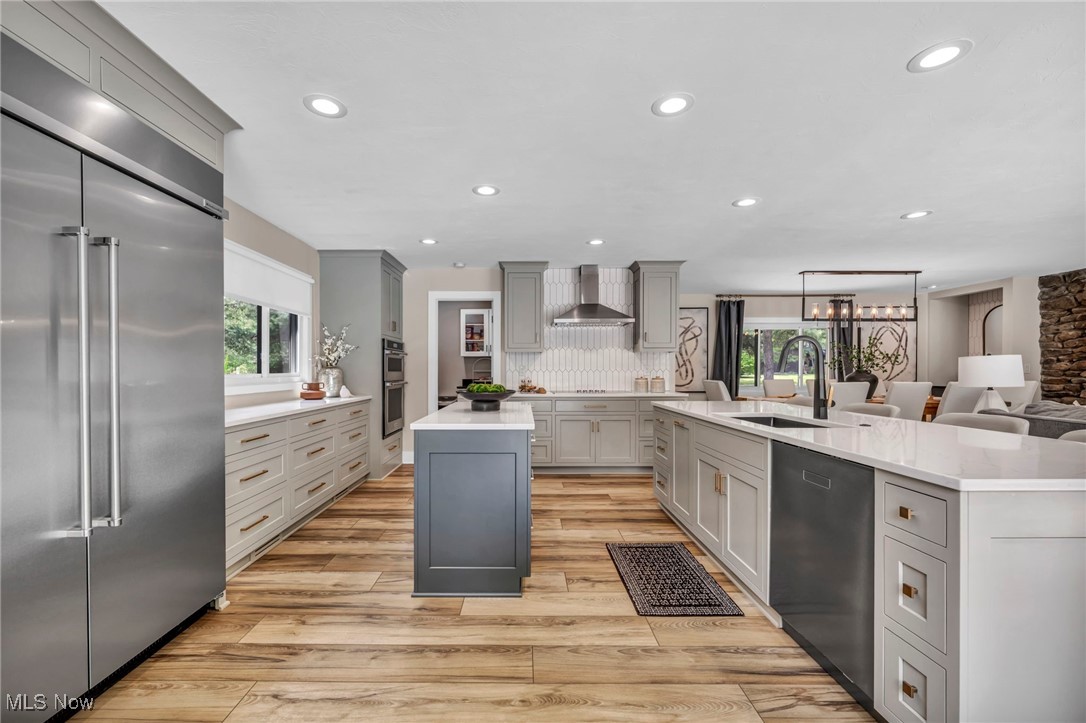 13079 Falling Water Road