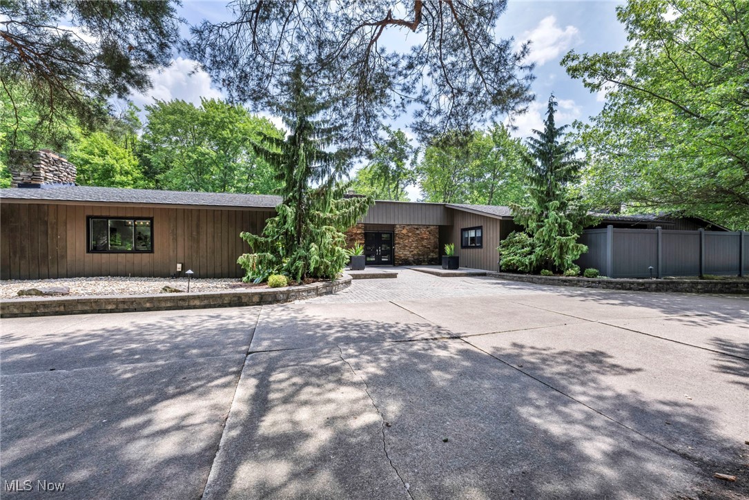 13079 Falling Water Road