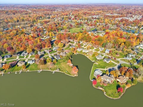 Tiny photo for 3854 Surfside Circle, Aurora, OH 44202 (MLS # 5256089)