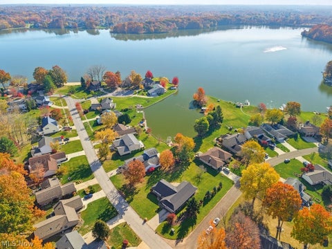 Tiny photo for 3854 Surfside Circle, Aurora, OH 44202 (MLS # 5256089)
