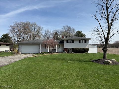 6715 Helmick Drive SW, Warren, OH 44481 - MLS#: 5112243