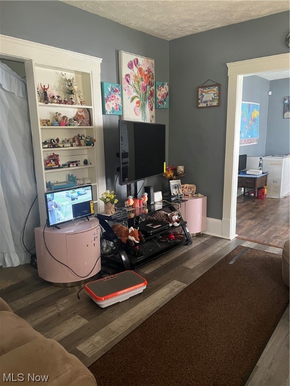 James M Hoyts - Residential