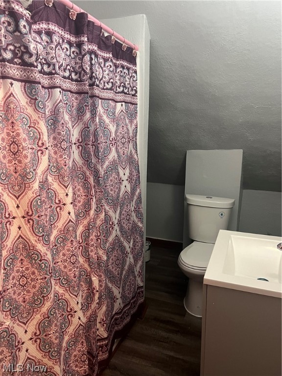 James M Hoyts - Residential