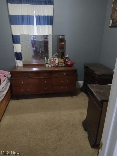 James M Hoyts - Residential