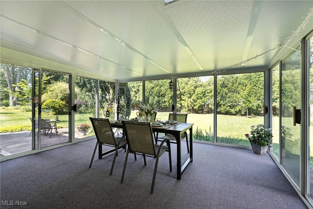 Fairlawn, Ohio 44333, United States, 4 Bedrooms Bedrooms, ,3 BathroomsBathrooms,Residential,Active,183550