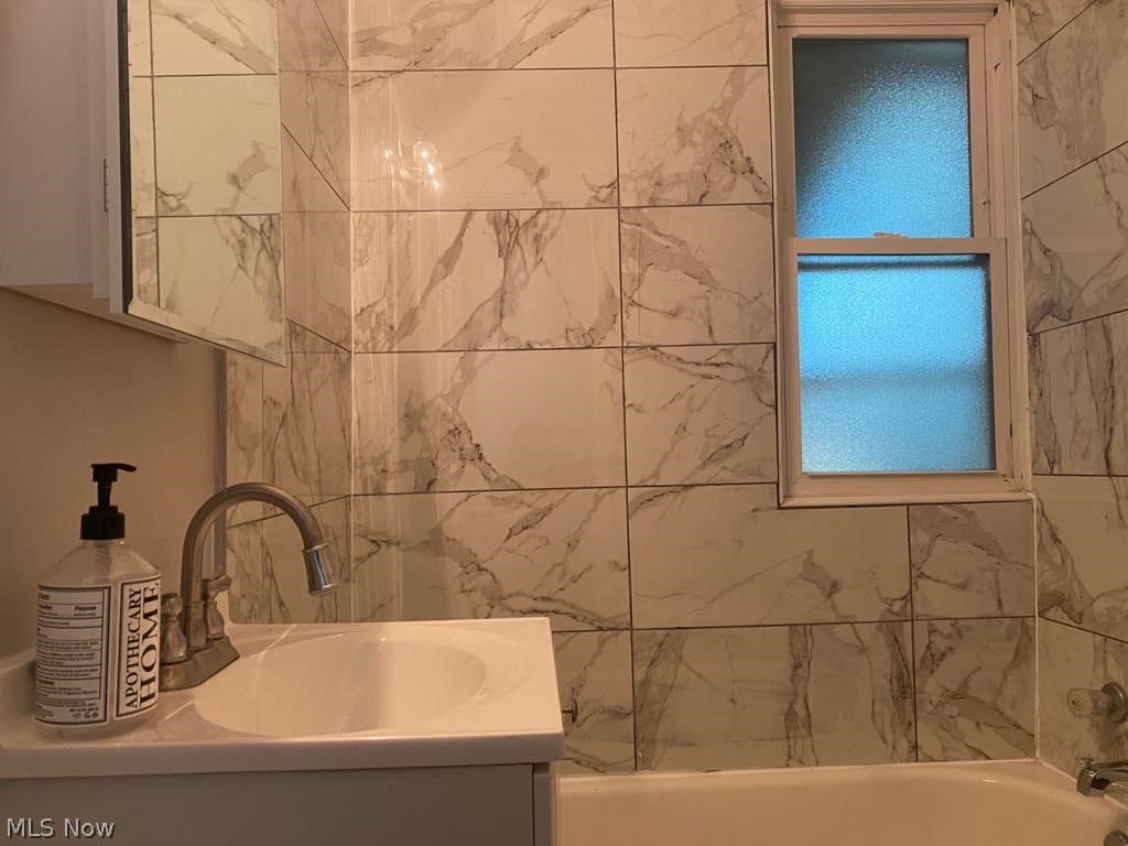 Collins - Residential Lease