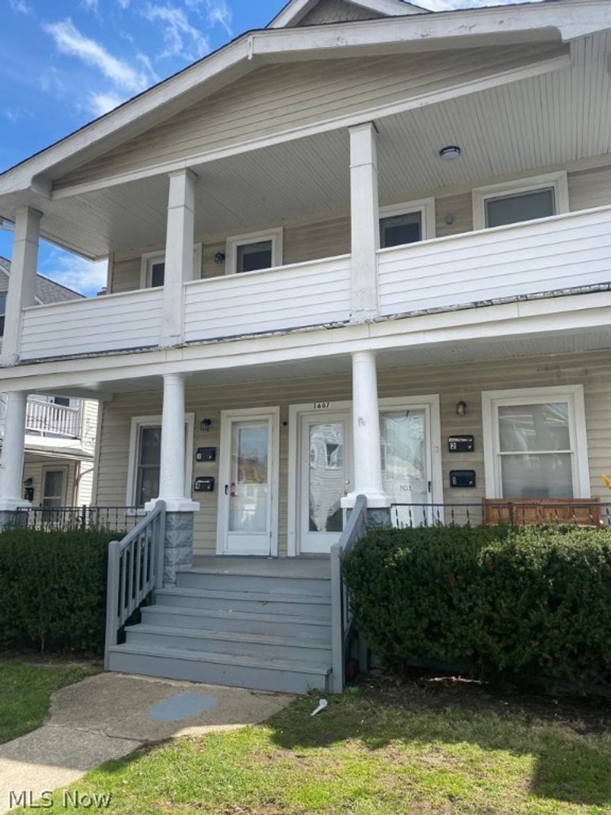 3 units are available. Unit 1, 2, and 4. Available immediately. Tenants are responsible for gas and electric.