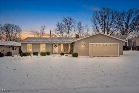 Tiny photo for 7683 Princeton Place, Middleburg Heights, OH 44130 (MLS # 5178889)