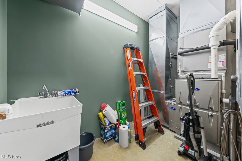 Signature/Fairlawn Office Condo - Commercial Lease