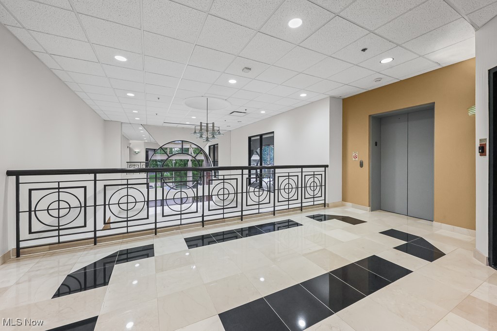 Signature/Fairlawn Office Condo - Commercial Lease