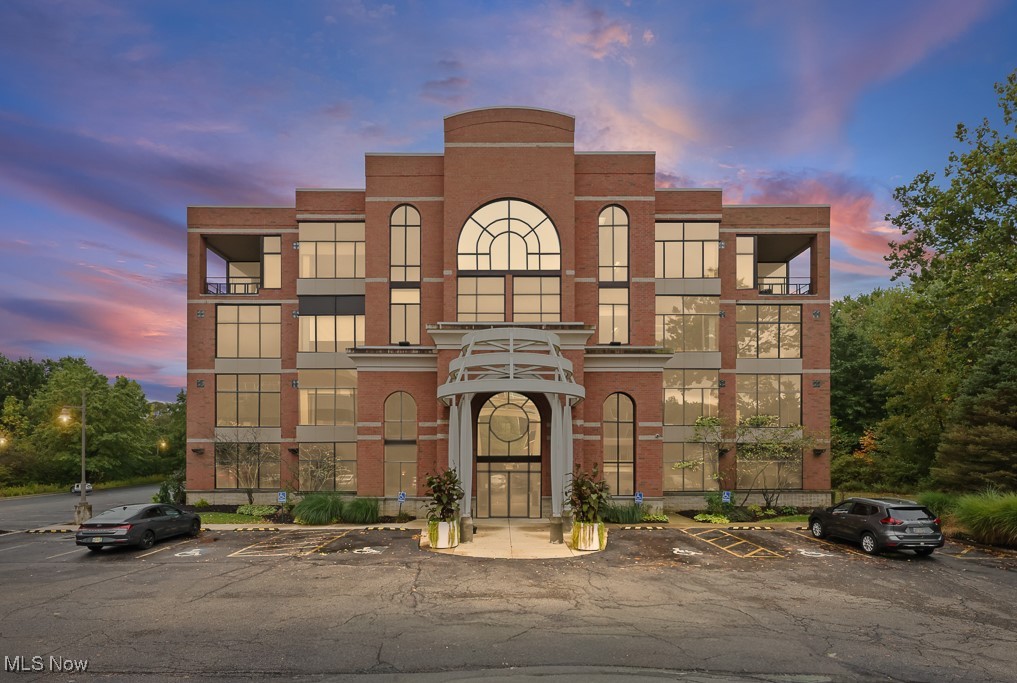 Signature/Fairlawn Office Condo - Commercial Lease