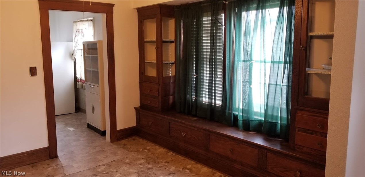 H Ibele & Jm Pettibones Sub - Residential Lease