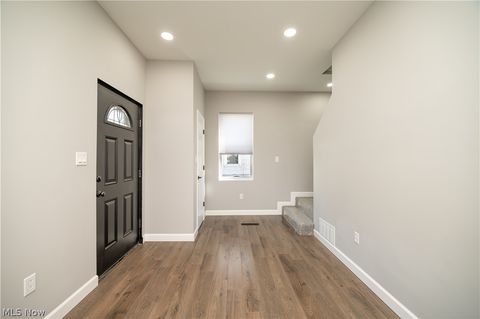 Tiny photo for 807 E Third Street, Salem, OH 44460 (MLS # 5190101)