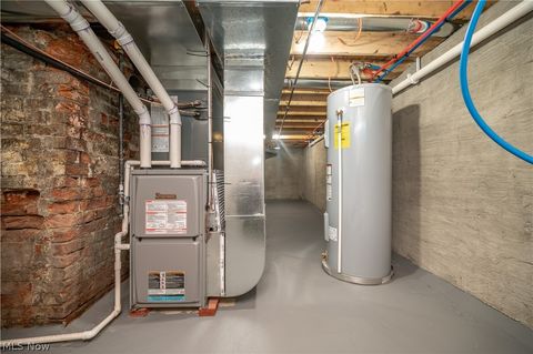 Tiny photo for 807 E Third Street, Salem, OH 44460 (MLS # 5190101)