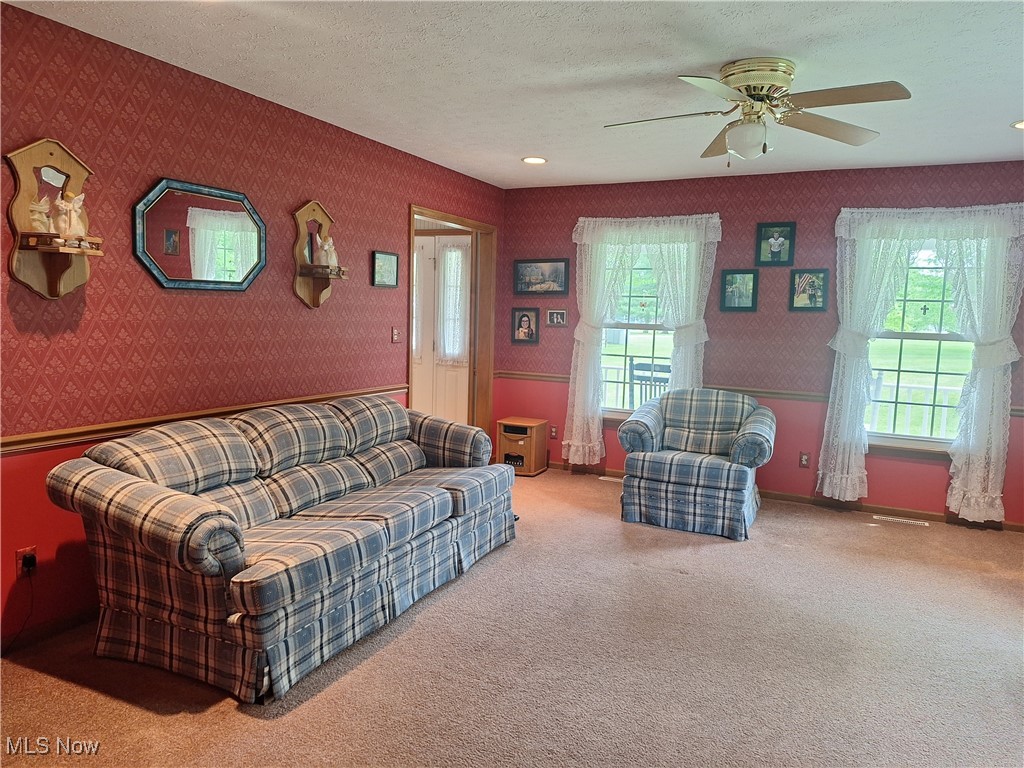 16604 Old State Road, Middlefield, Ohio image 11