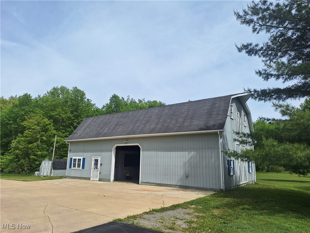 16604 Old State Road, Middlefield, Ohio image 34