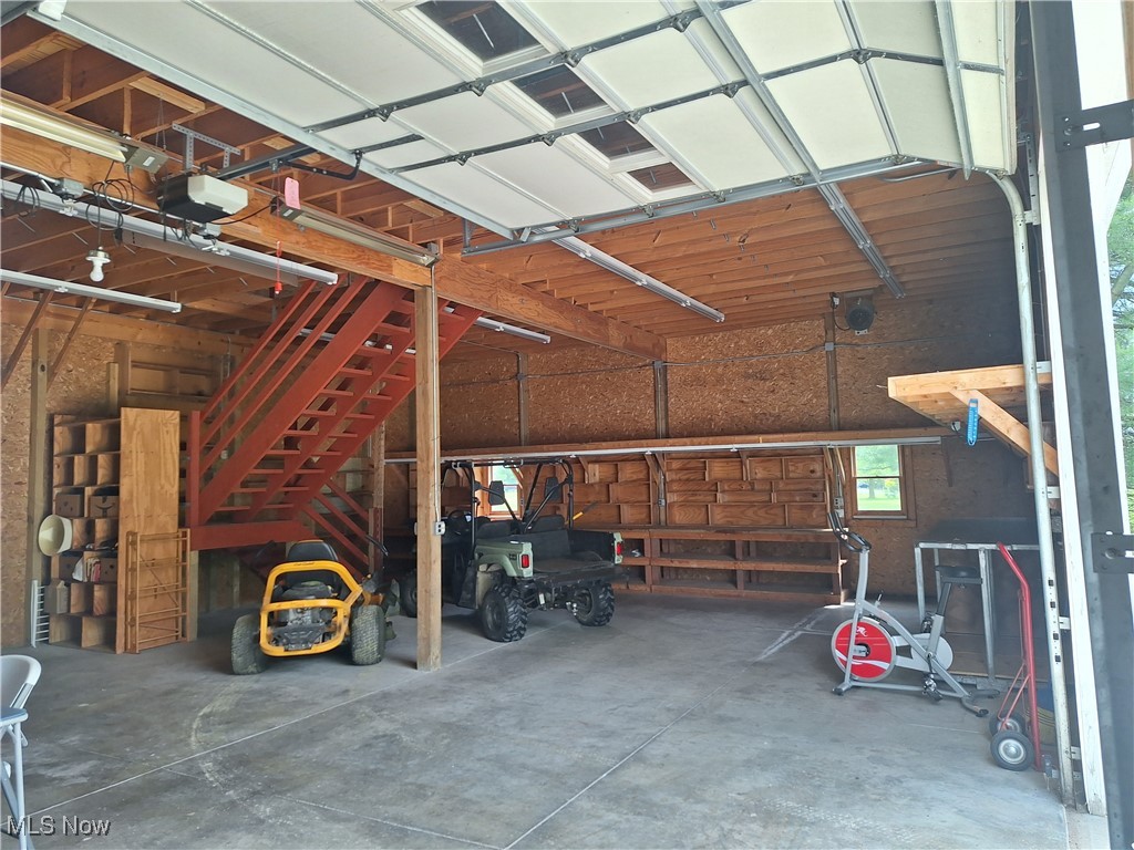 16604 Old State Road, Middlefield, Ohio image 36