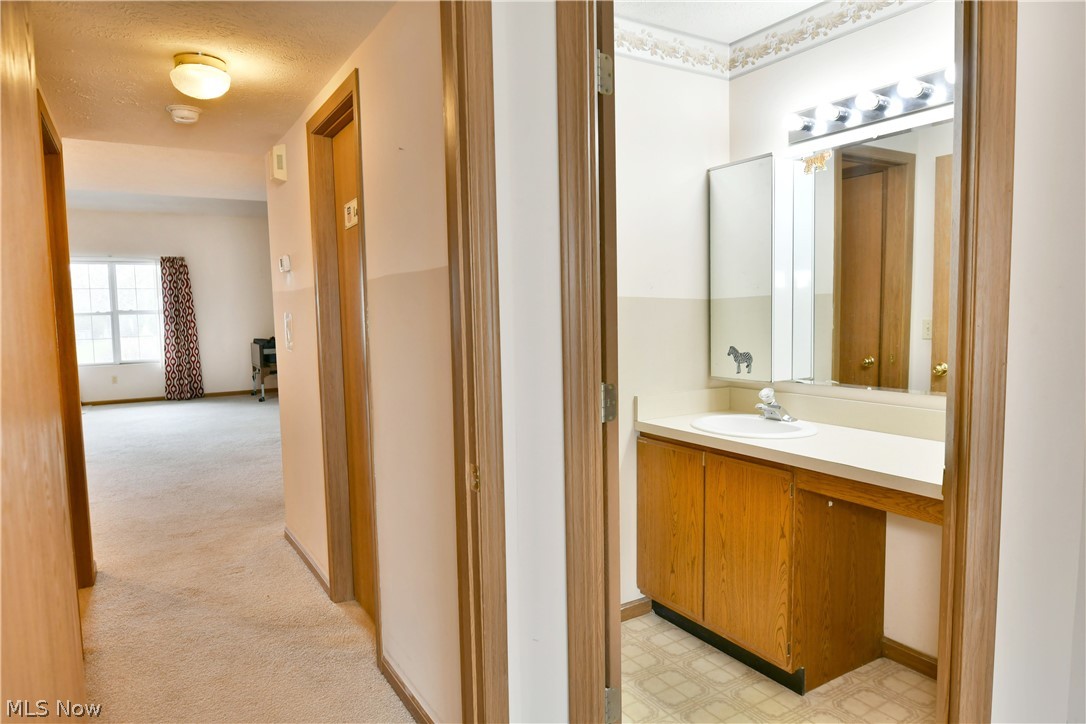 Lake Pointe Condo - Residential