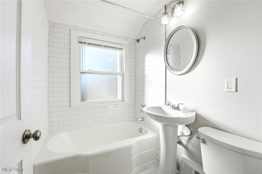 Memphis Villas - Residential