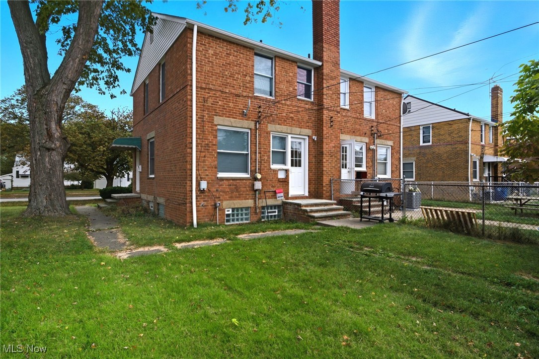 Memphis Villas - Residential