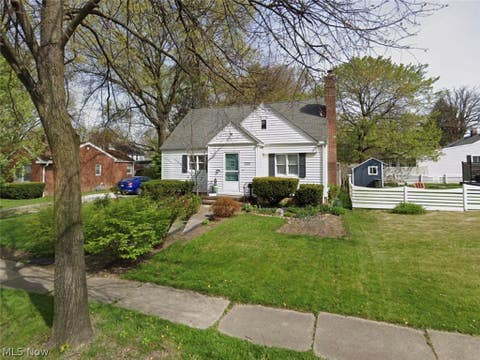 Homes For Sale - 725 Broad Boulevard<br/> Summit County, Cuyahoga Falls, OH 44221