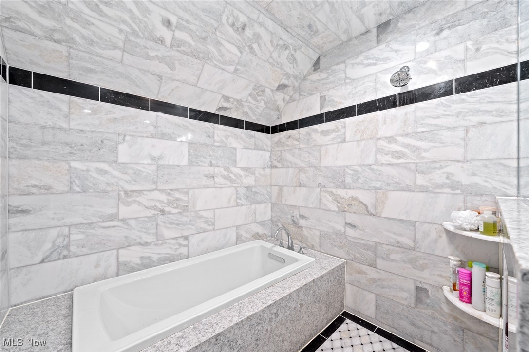 30225 Lake Road, Bay Village, Ohio image 22