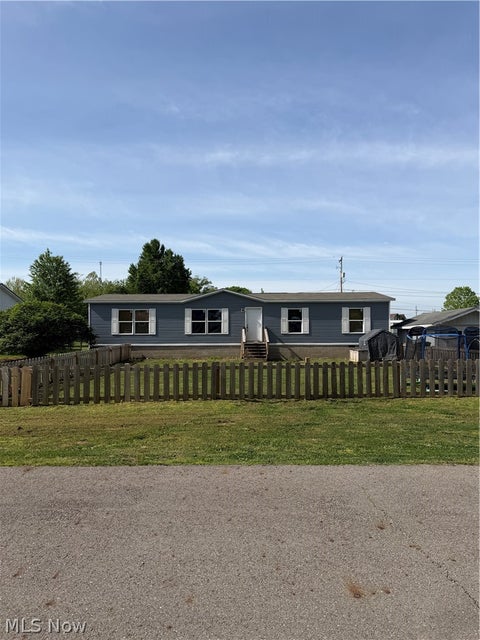 A Hanna HomeFinder account is required to view this listing.