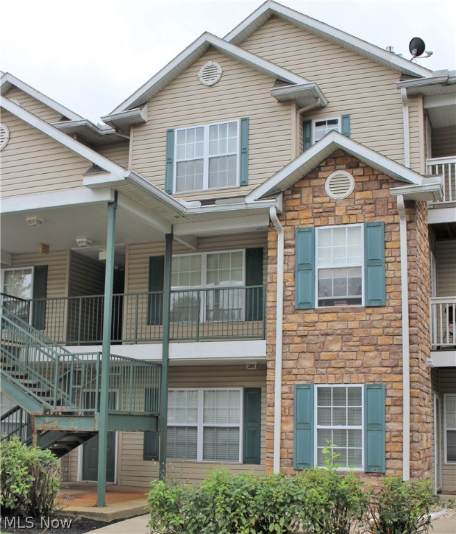 Lenox Crk Condo Ph III - Residential Lease