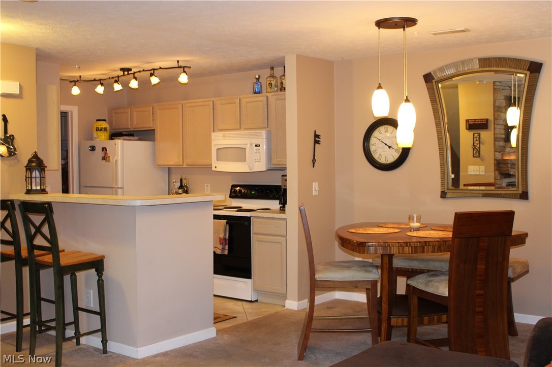 Lenox Crk Condo Ph III - Residential Lease