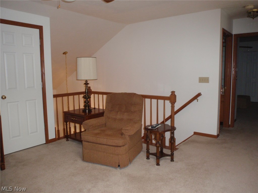 Villas/Hlnd Park Condo - Residential