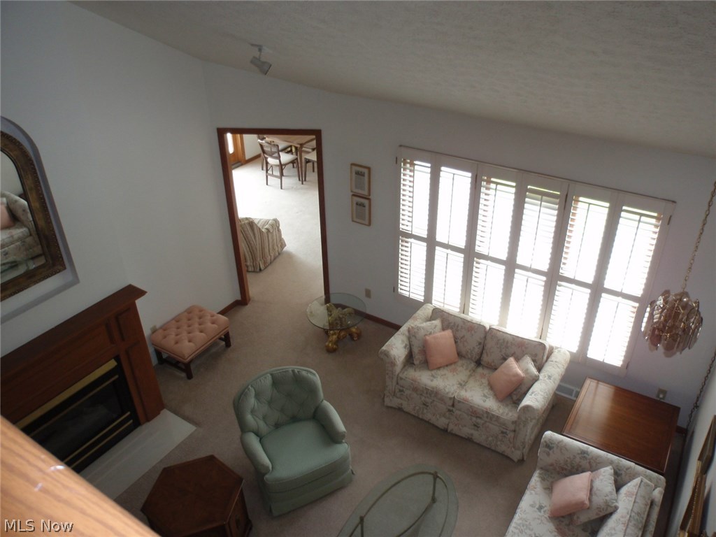 Villas/Hlnd Park Condo - Residential