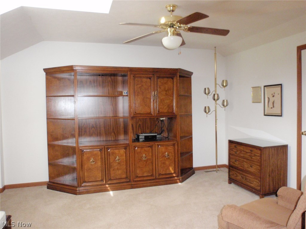 Villas/Hlnd Park Condo - Residential