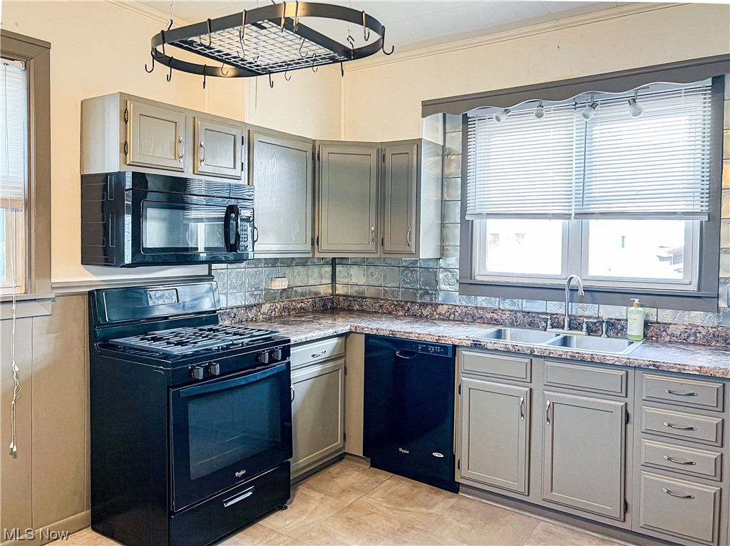 Saltsmans Fourth Add - Residential