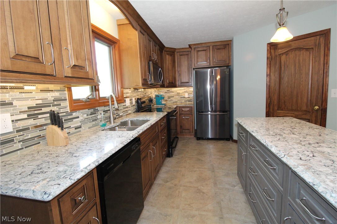 Royal Vly Dev Stage - Residential