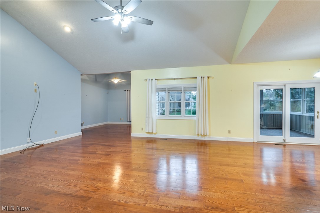 Villas/Saint James - Residential