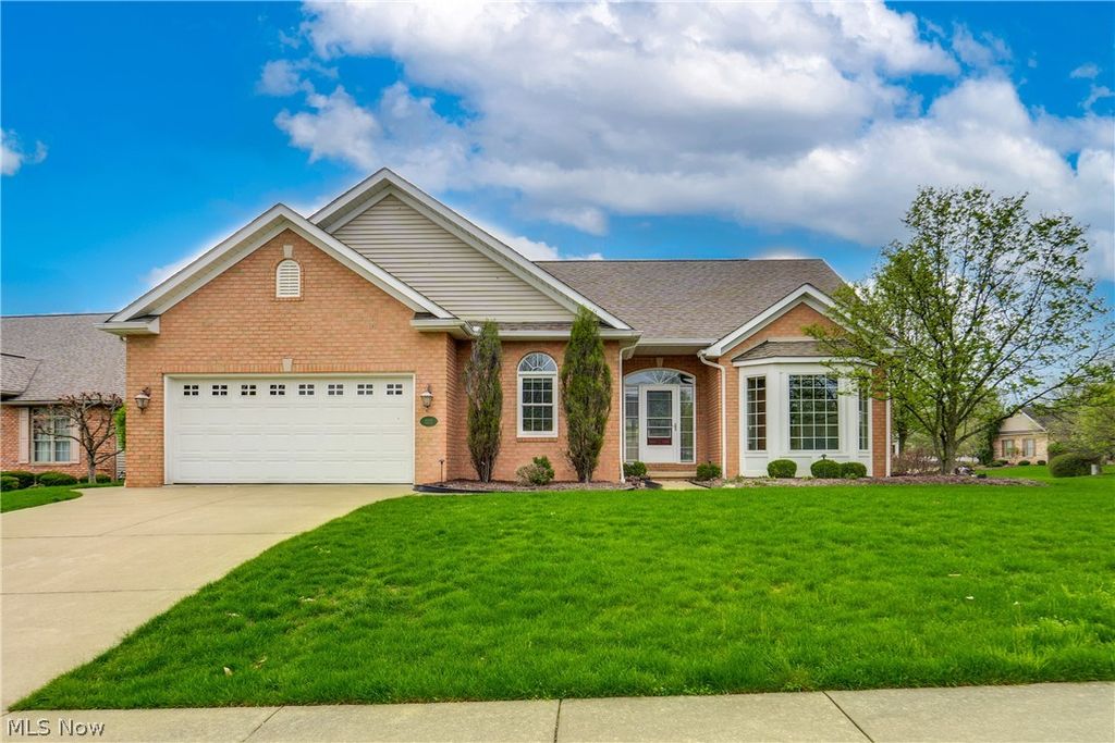 Photo of 2222 Burberry Street NW, North Canton, OH 44720 (MLS # 5201590)