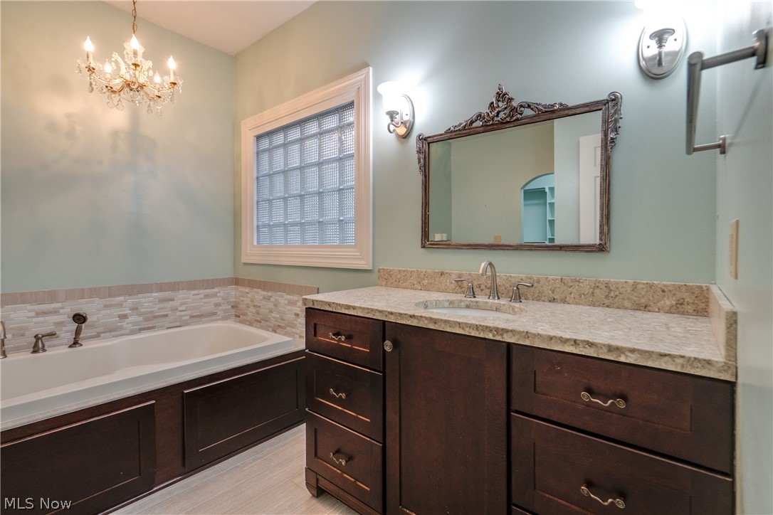 Villas/Saint James - Residential