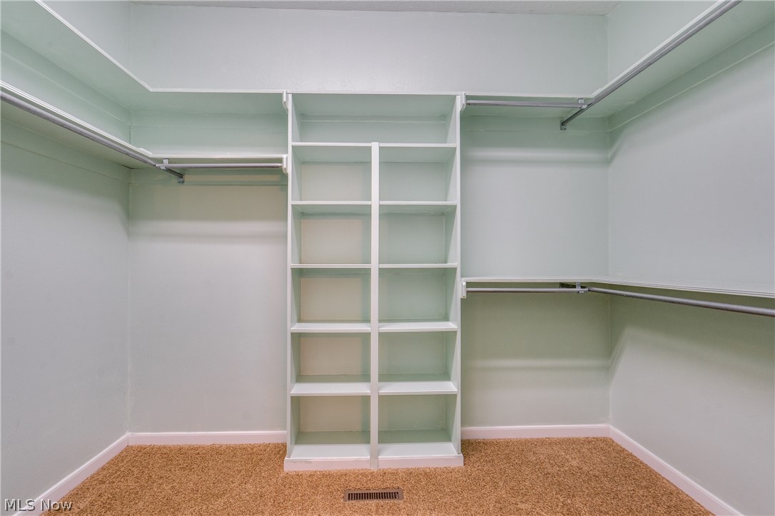 Villas/Saint James - Residential