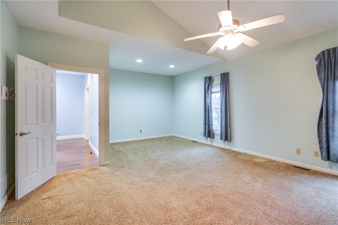 Villas/Saint James - Residential