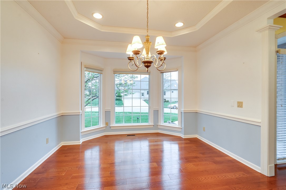 Villas/Saint James - Residential