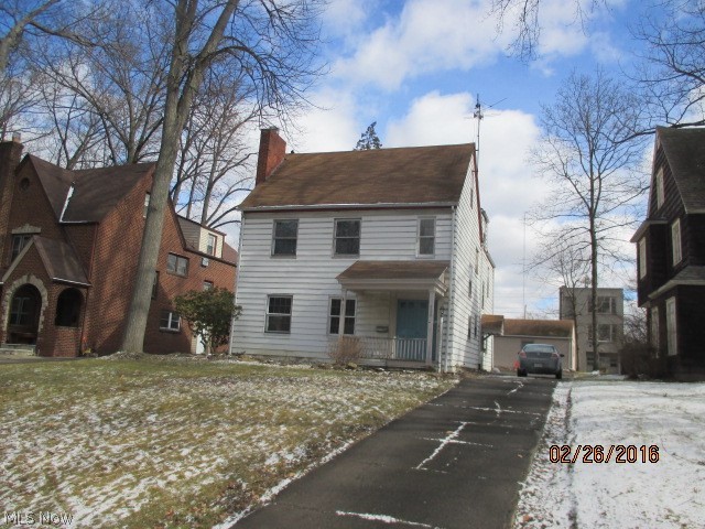 2 bedroom on the lower level of a duplex in the Newport Village area. Boardman Township. Ready for the new Tenants to move in. $550 a month, this includes water! $550 Security deposit due at signing of lease. First months rent due when picking up keys. Utilities must be put in tenants name and proof of rent's insurance are due prior to picking up keys.
