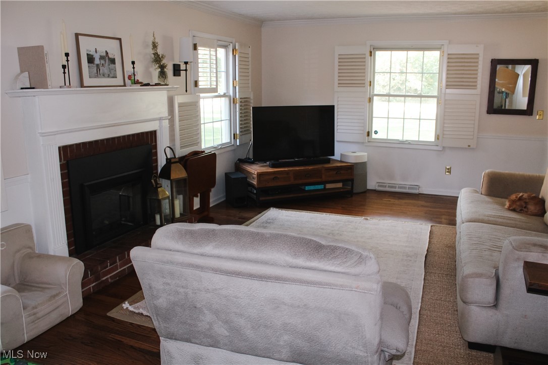 Aurora Acres - Residential