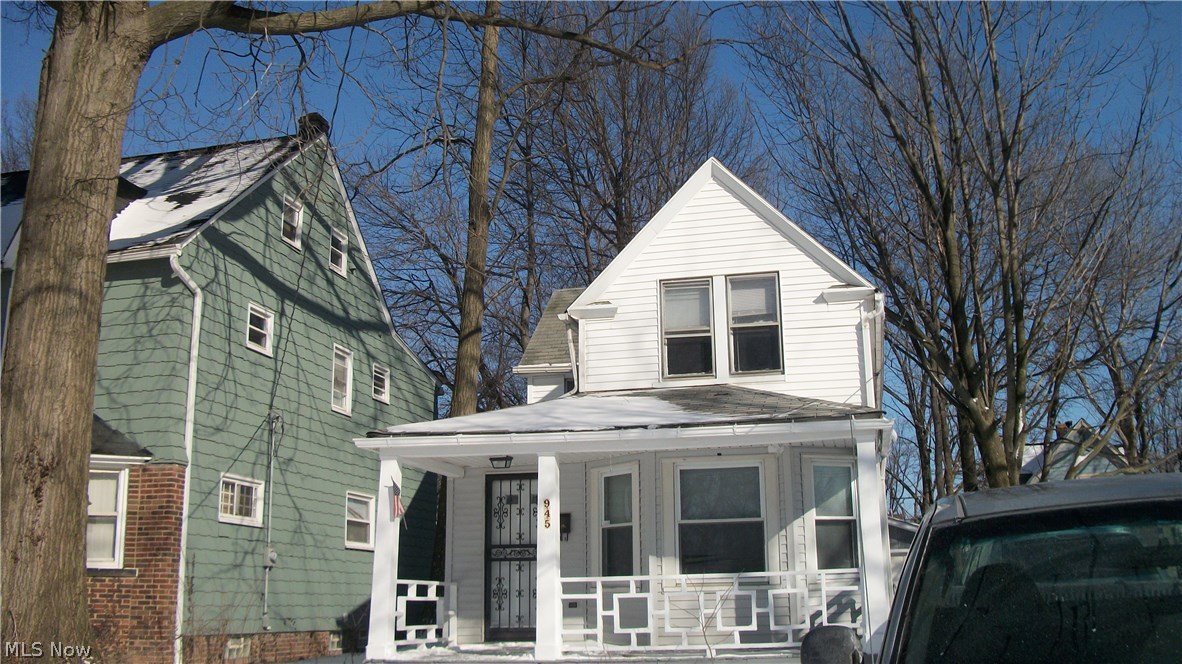 Laura M Stewarts - Residential