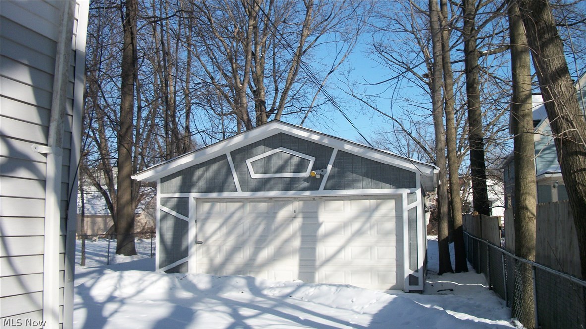 Laura M Stewarts - Residential