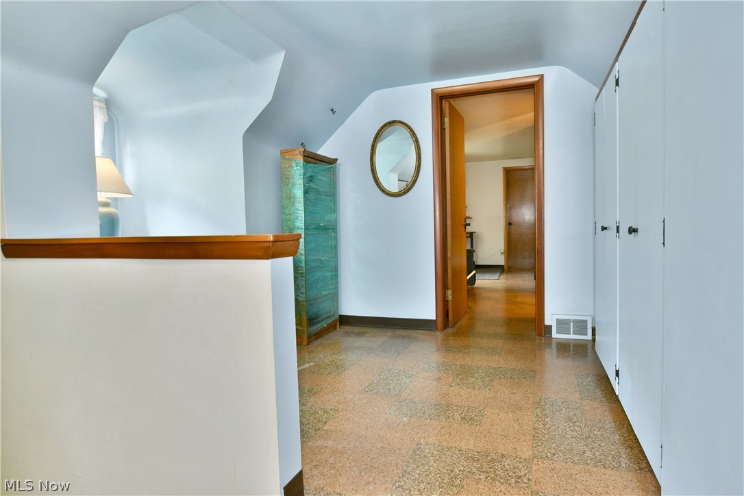 Abraham 3 - Residential