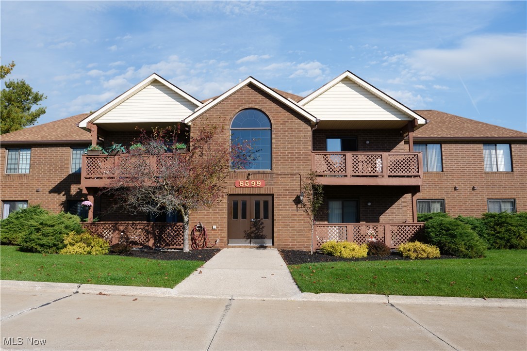 8599 Scenicview Drive #103, Broadview Heights, Ohio image 1