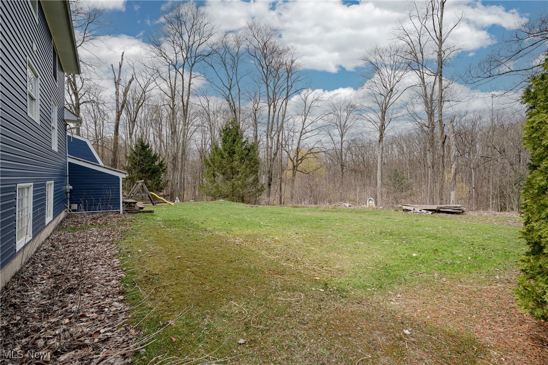 12560 Burton Heights Boulevard, Burton, Ohio image 24